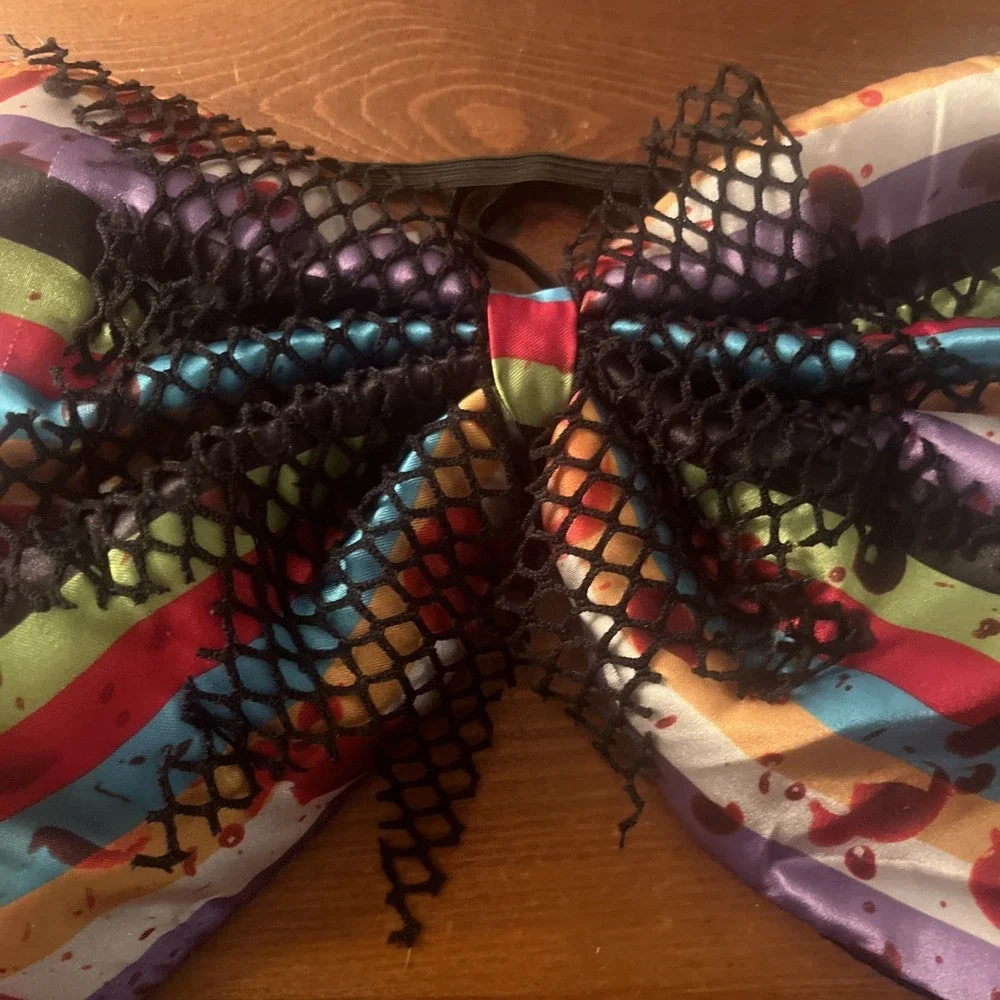 Freak Show Bloody Bow Tie. Halloween 15